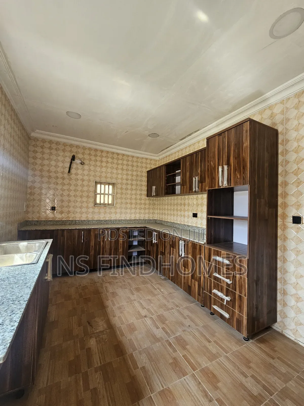 3bdrm Bungalow in Pillar 2 Estate for sale