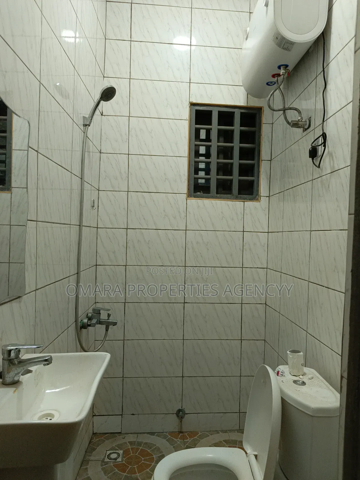1bdrm Apartment in Madina for rent