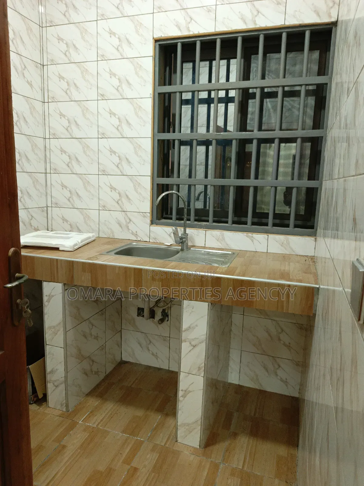 1bdrm Apartment in Madina for rent