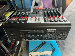 JAC JR-8 8channel Powered Mixer