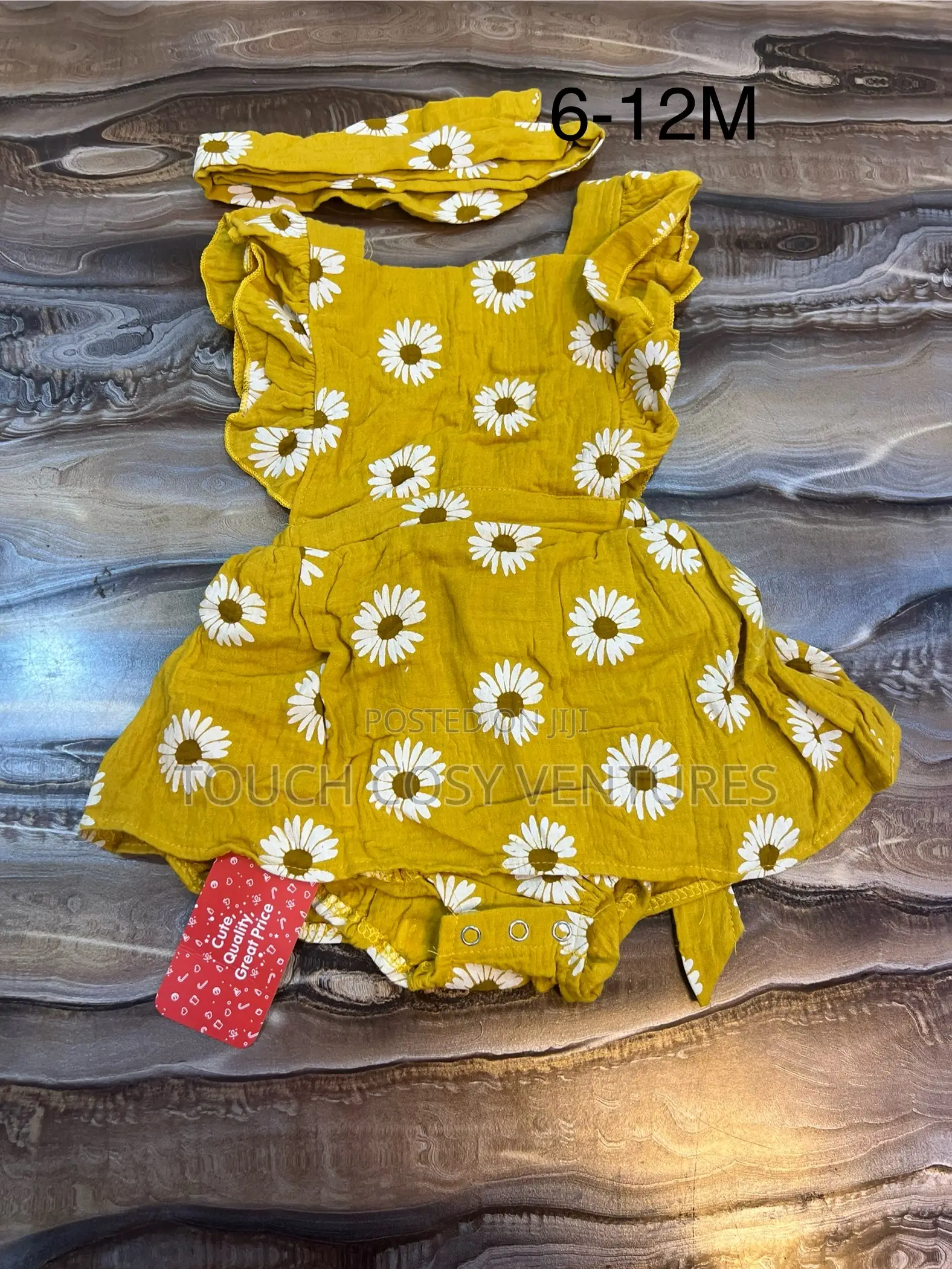 Fashionable Yellow Flora Dress for Babies