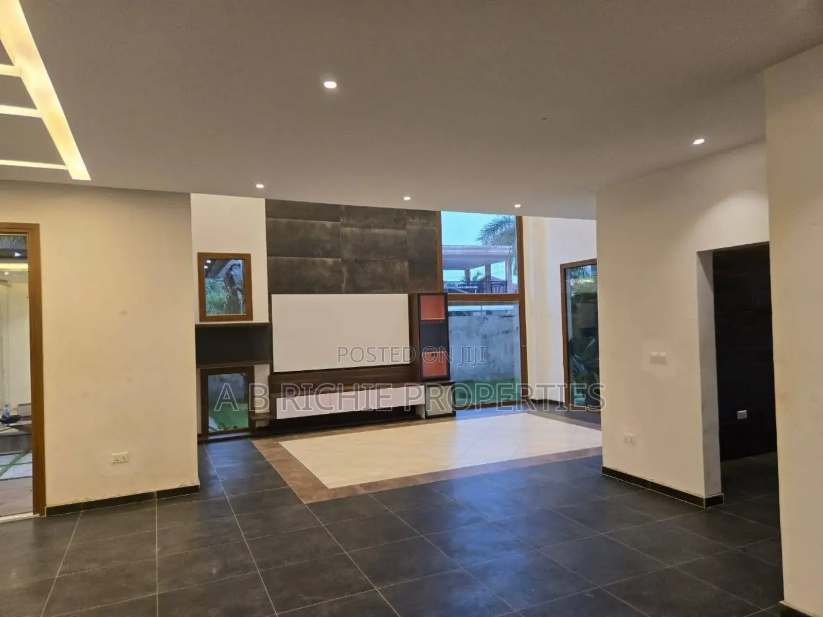 4bdrm House in Ab Richie Properties, Haatso for sale