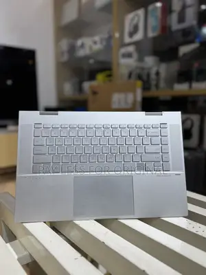 Laptop HP Envy 15t 16GB Intel Core i7 SSD 1T