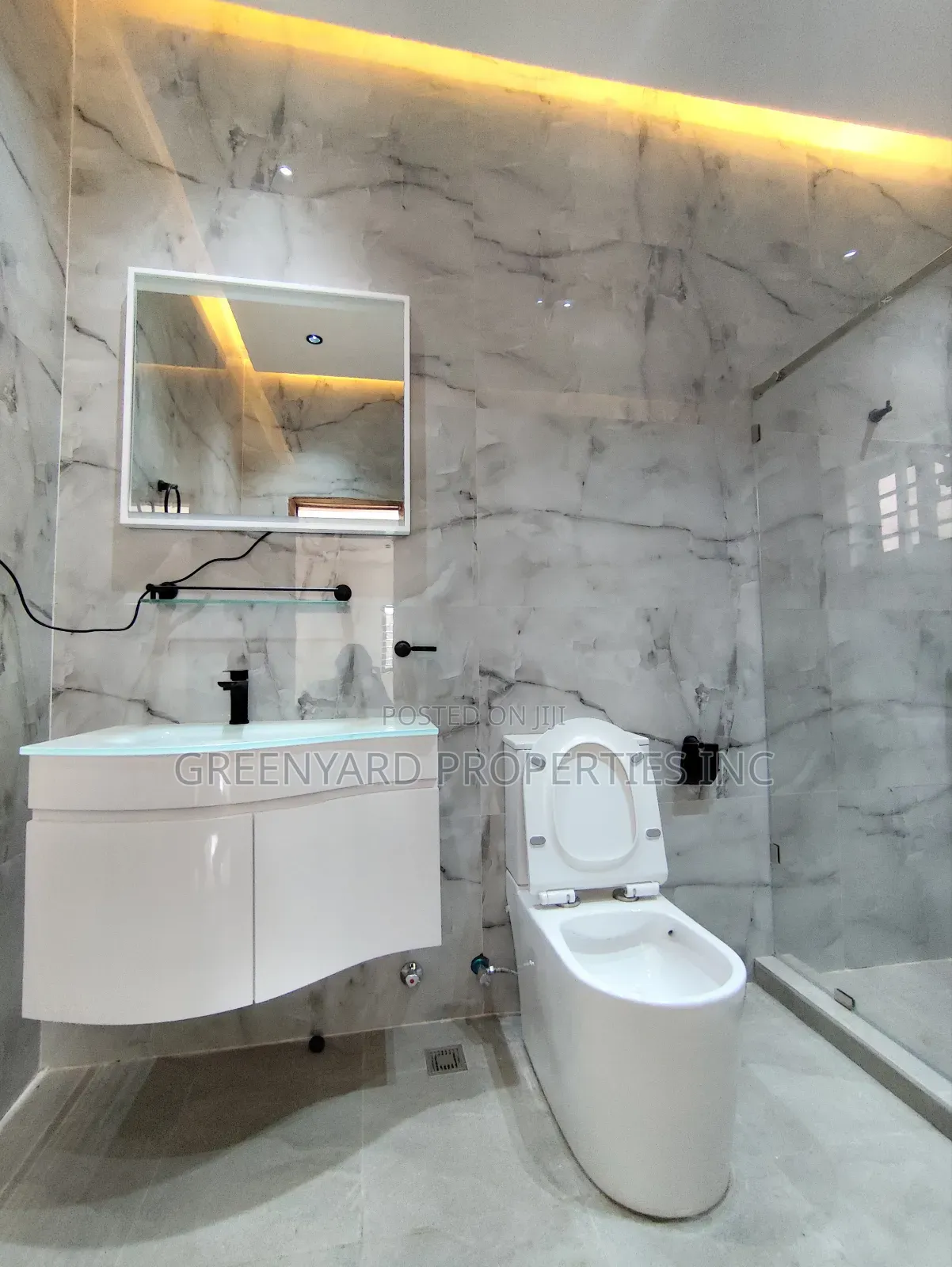 3bdrm House in Oyarifa for sale