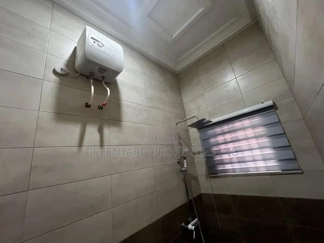 3bdrm House in Oyarifa for sale