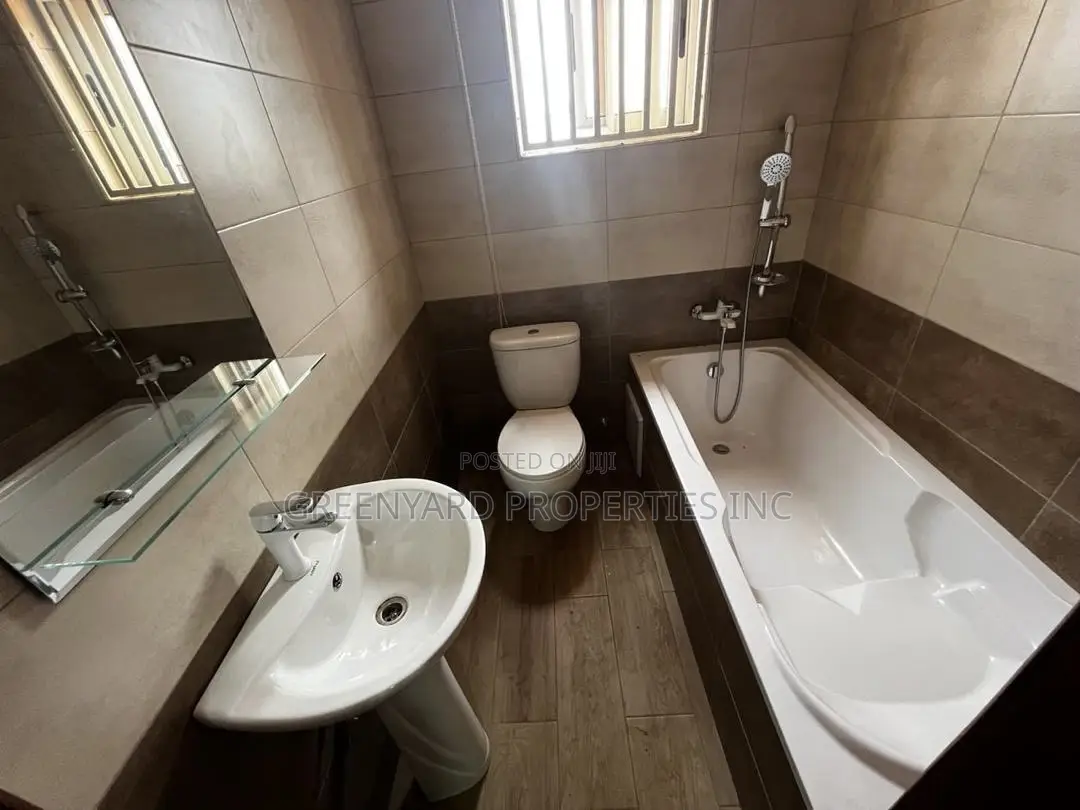 3bdrm House in Oyarifa for sale