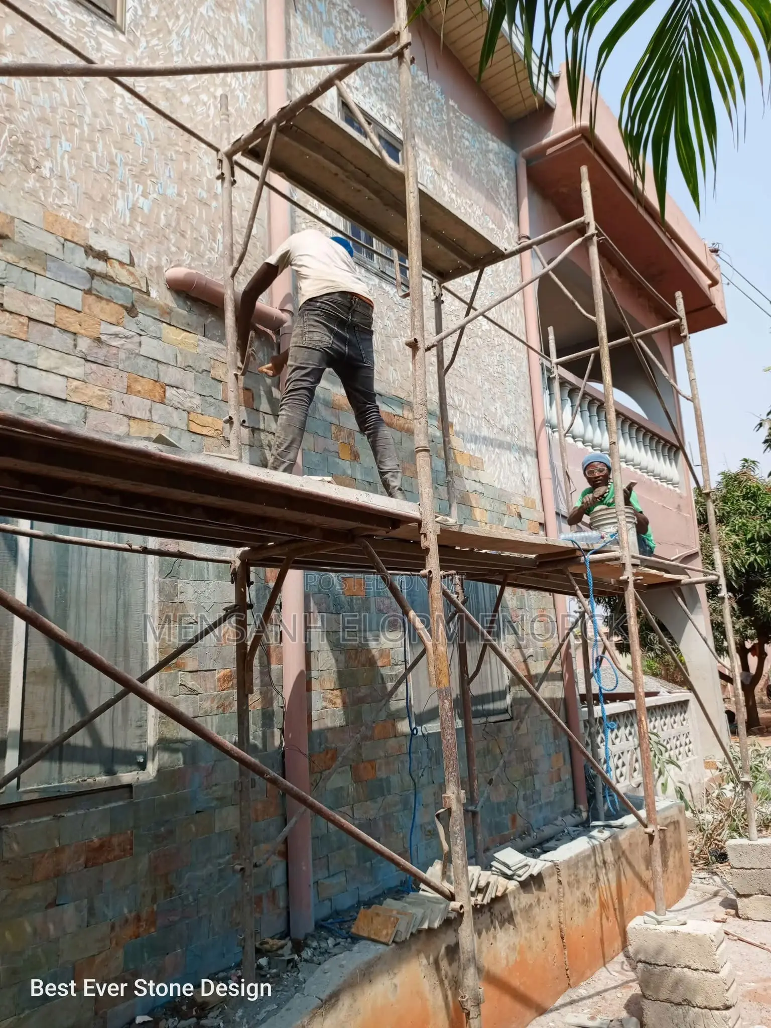 We Are a Good Team Stone Workers , Call Us for Good Service