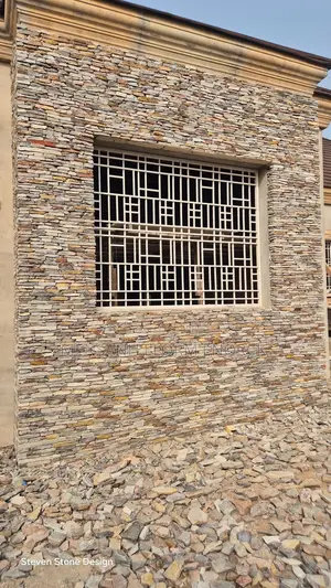 We Are a Good Team Stone Workers , Call Us for Good Service