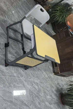 Kids Study Table and Chairs Crip