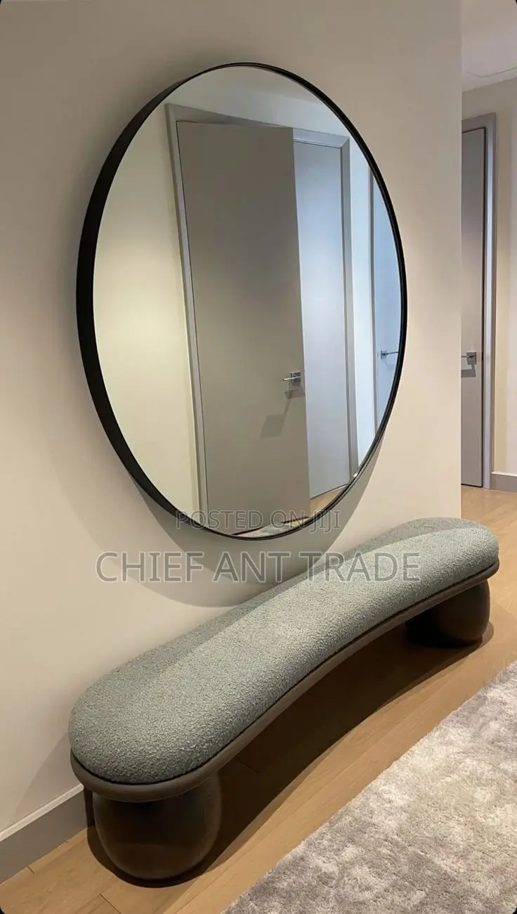 Mirror With Borders. 1171/1071