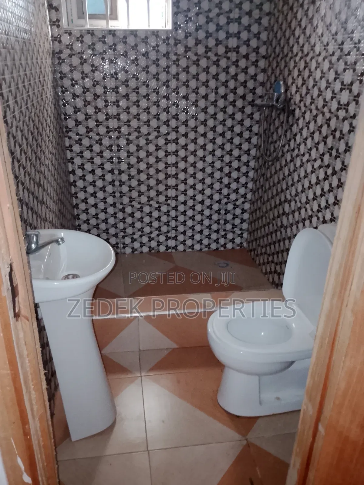 1bdrm Apartment in Kwabennya Acp-Franko, Ga East Municipal for rent