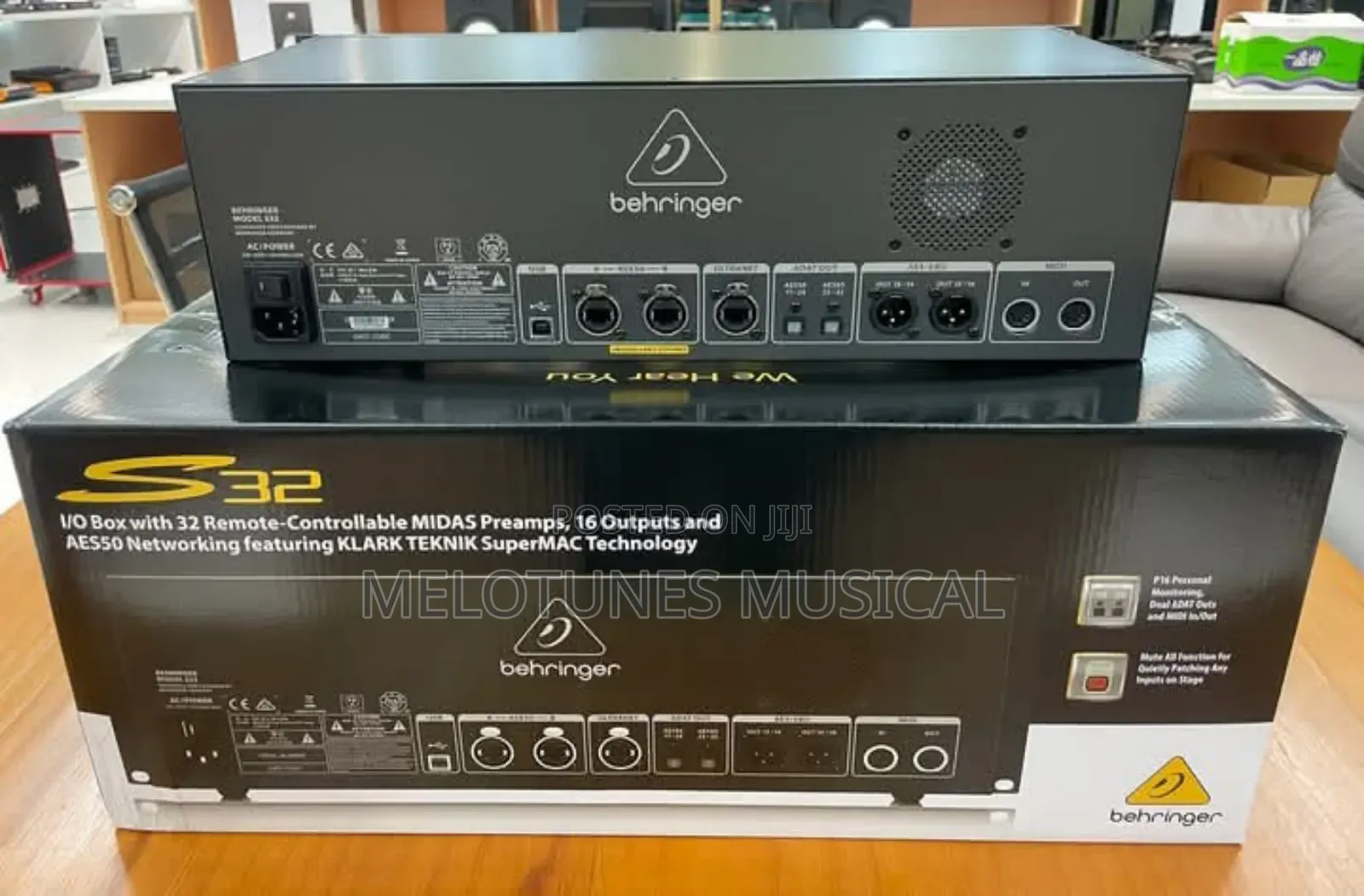 Behringer S32 32-Channel Stage Box