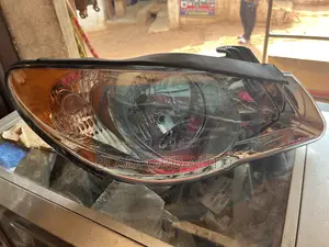 Elantra 2009 Headlight Pair