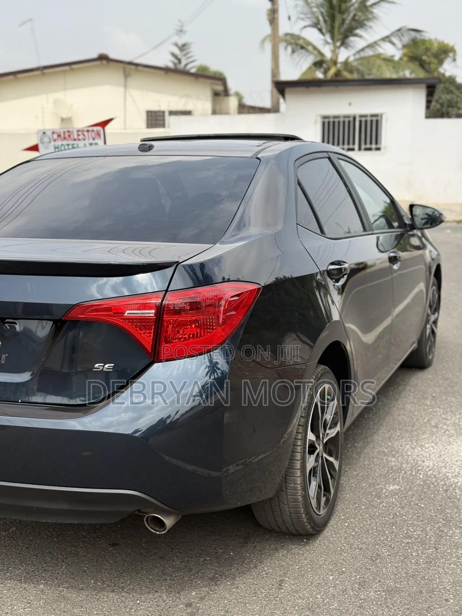 Toyota Corolla SE 4dr Sedan (1.8L 4cyl CVT) 2017 Black