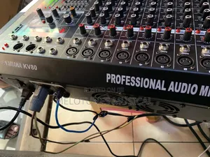 Yamaha KV80 8-Channel Powered Mixer