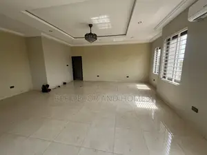 3bdrm Apartment in Agbogba Junction, Abokobi for rent