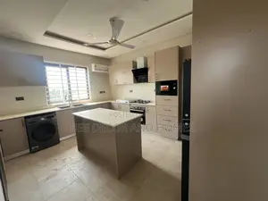 3bdrm Apartment in Agbogba Junction, Abokobi for rent