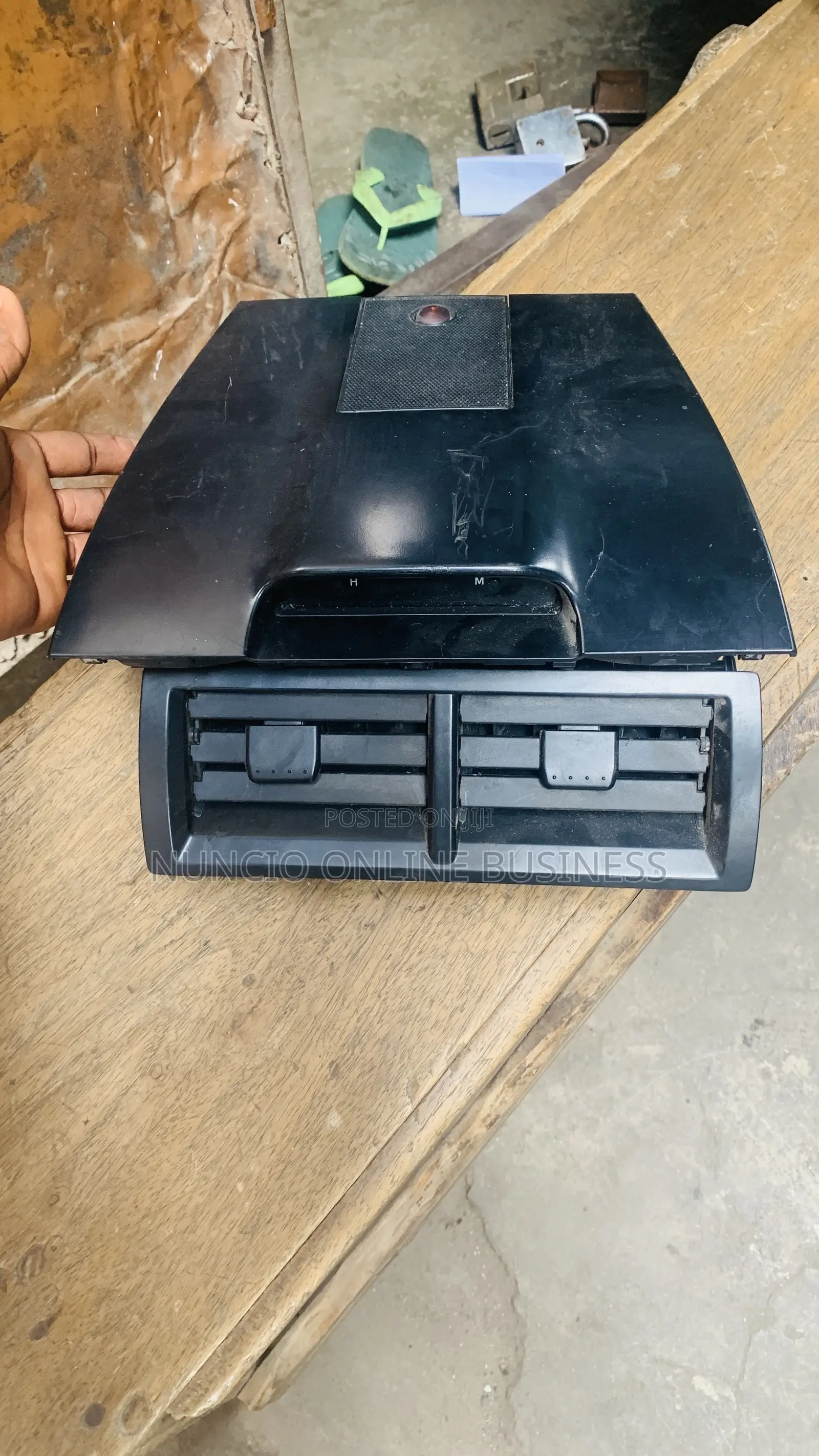 Toyota Camry 2013 Top Watch Vent