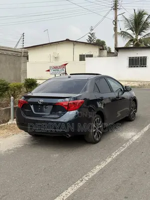Toyota Corolla SE 4dr Sedan (1.8L 4cyl CVT) 2017 Black
