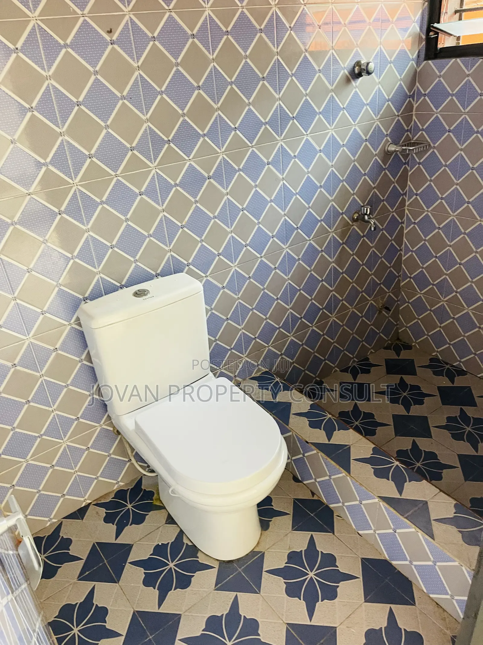 1bdrm Room & Parlour in Amasaman Cocoboard for rent