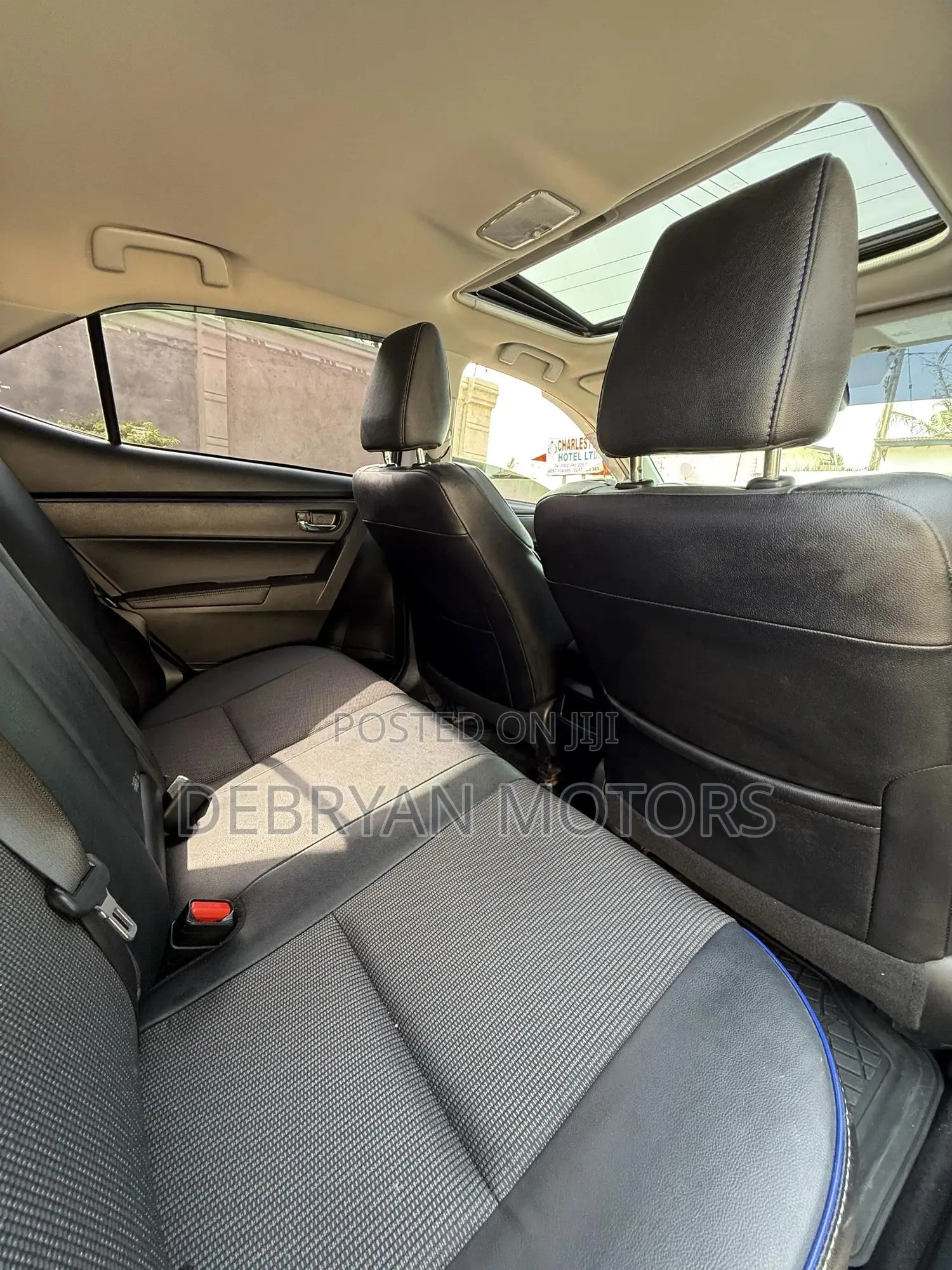 Toyota Corolla SE (1.8L 4cyl 6M) 2019 Gray