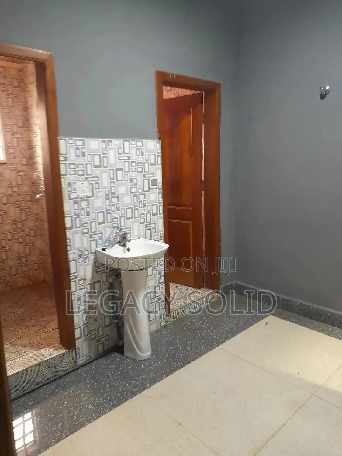 1bdrm Apartment in Legacy Solid Real, Teshie for rent