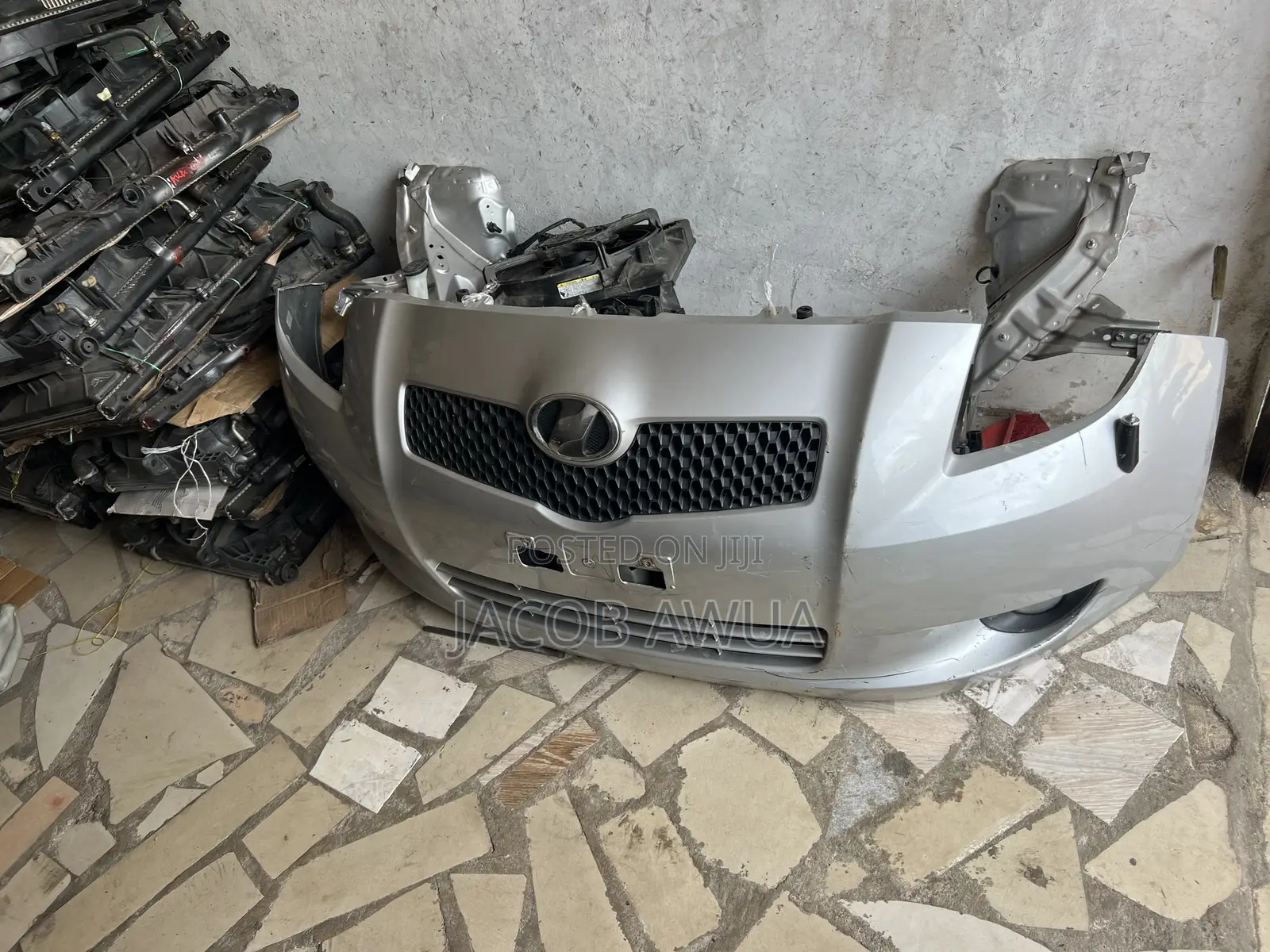 Toyota Yaris Front Cut 2007 2012