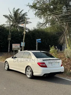 Mercedes-Benz C250 2014 White
