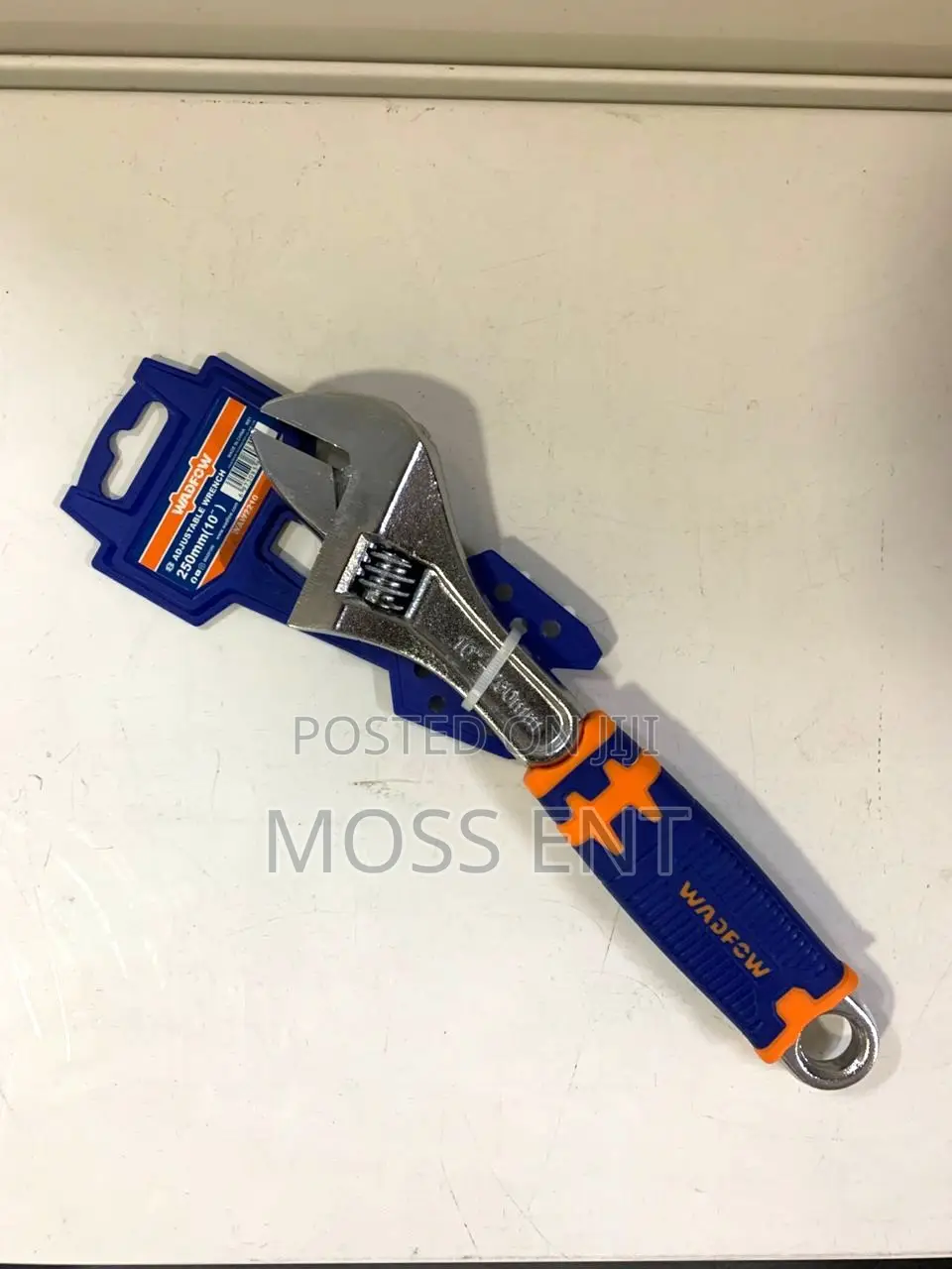 Adjustable Wrench - Waw2210