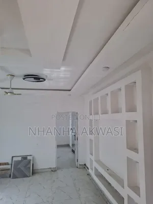 1bdrm Apartment in Community 24, Tema Metropolitan for rent