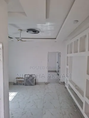 1bdrm Apartment in Community 24, Tema Metropolitan for rent