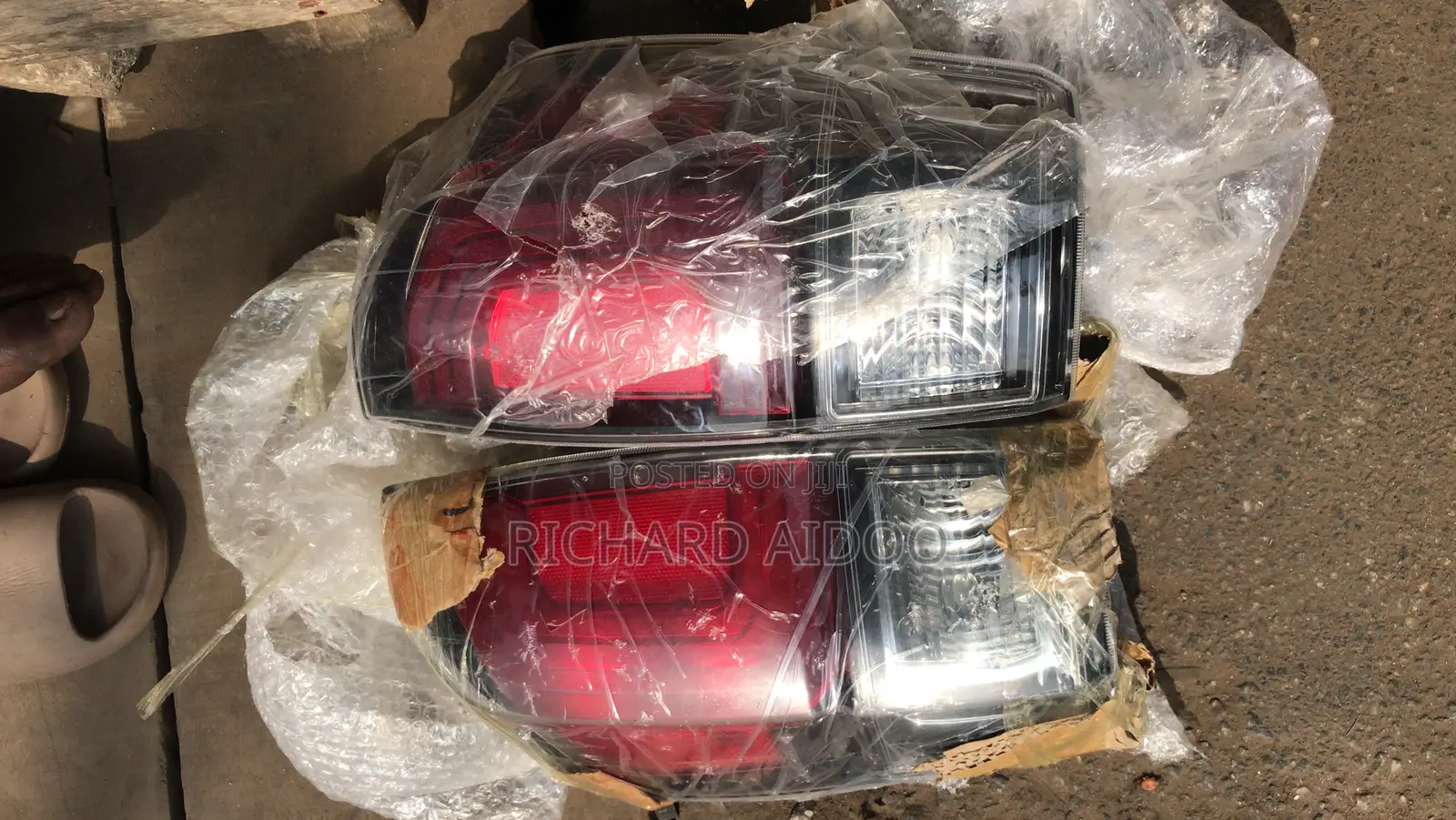 Toyota Tacoma 2018 Back Taillight Available