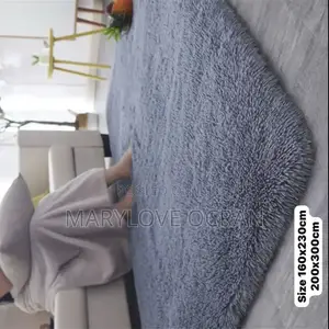 Fluffy Centre Carpet