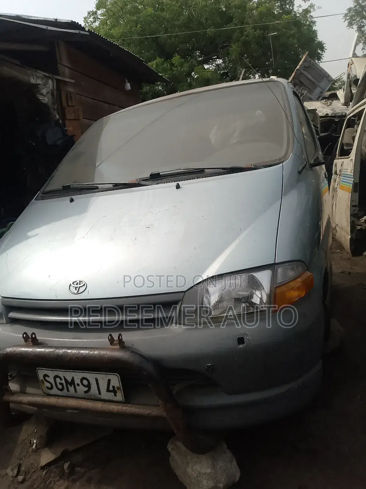 Toyota Fish Front Cut