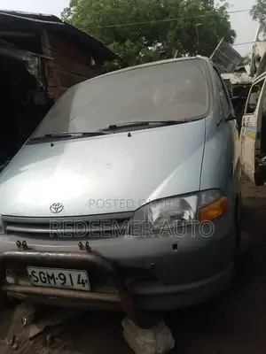 Toyota Fish Front Cut