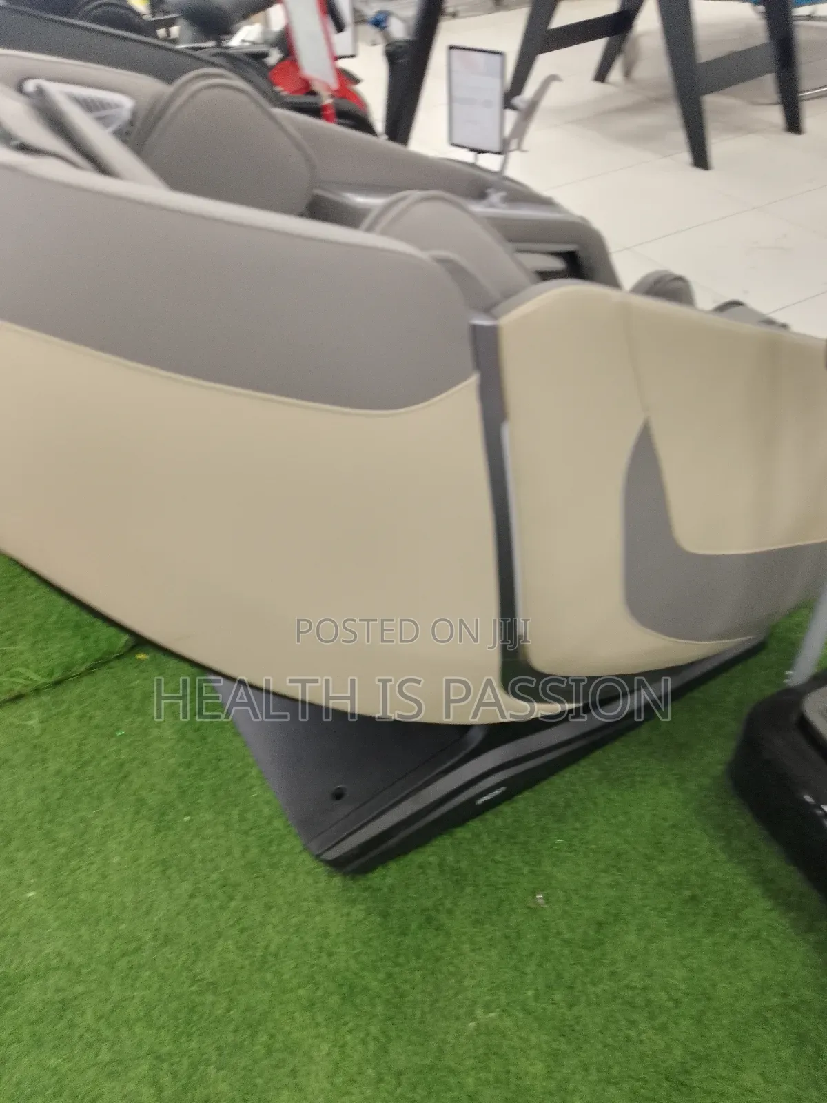 Advanced Massage Chair With Zego Gravity And Bluetooth