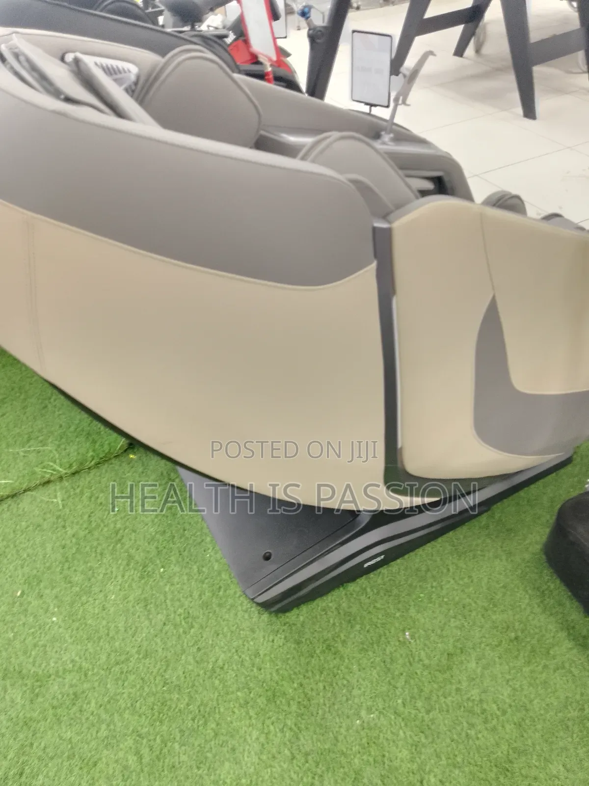 Advanced Massage Chair With Zego Gravity And Bluetooth