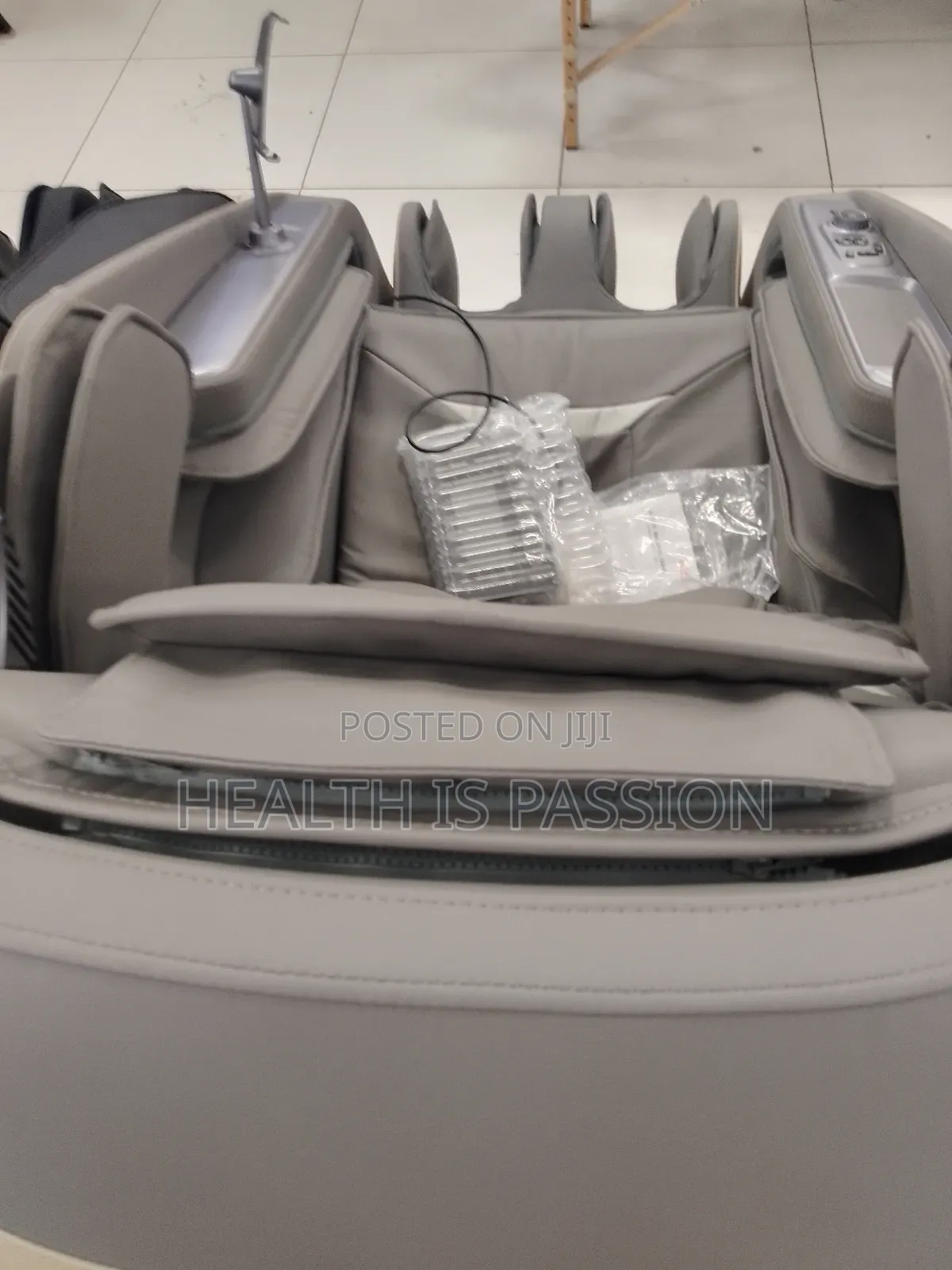 Advanced Massage Chair With Zego Gravity And Bluetooth