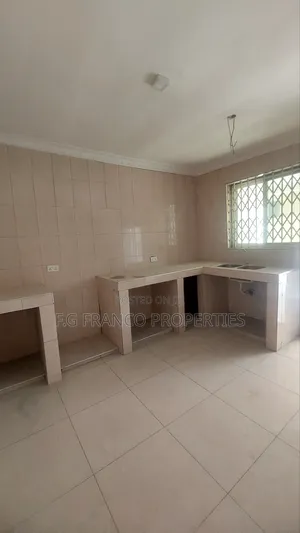 3bdrm Apartment in Kg.Franco Properties, Spintex for sale
