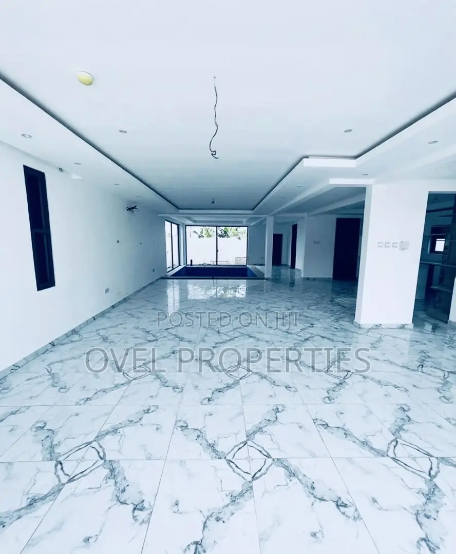 4bdrm House in 1Mill, East Legon for sale