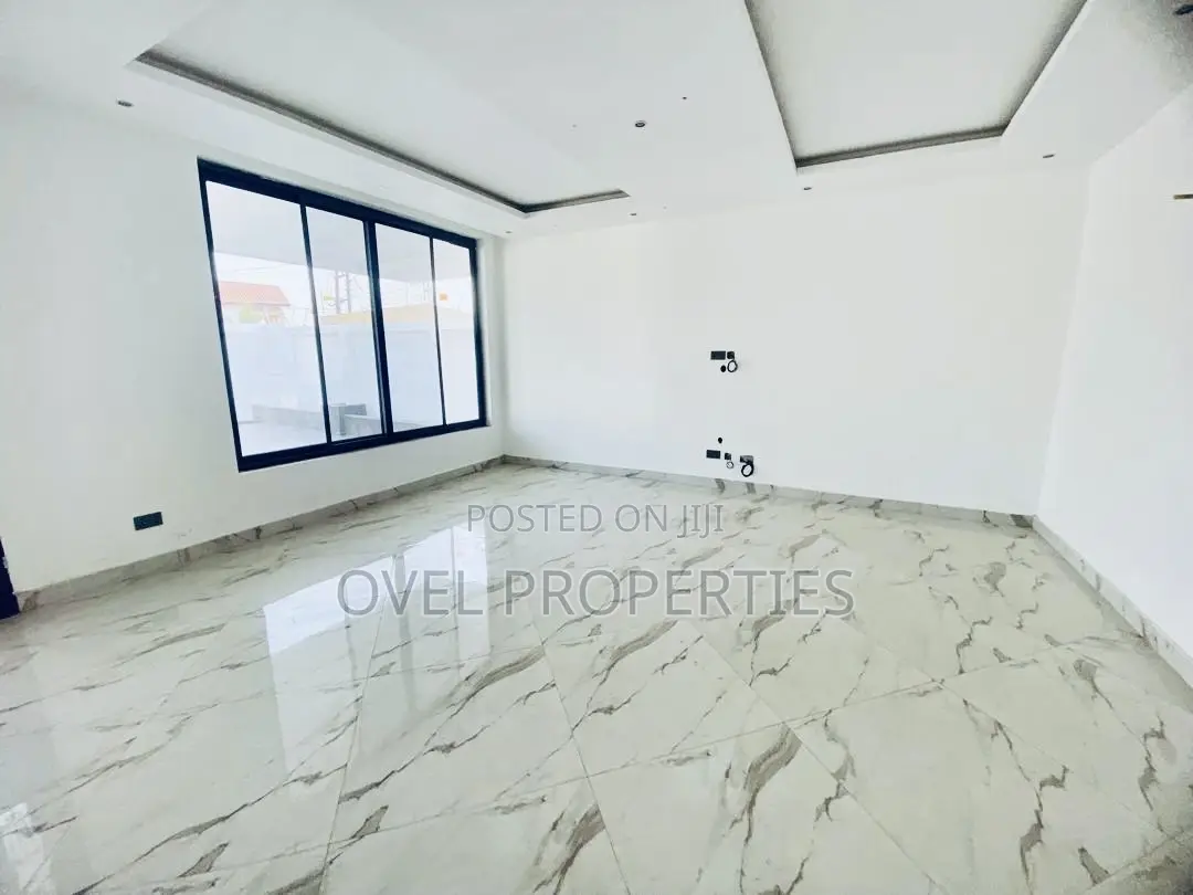 5bdrm House in Dollar Sales, East Legon for sale