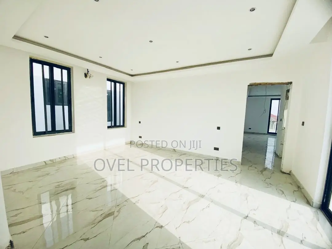 5bdrm House in Dollar Sales, East Legon for sale