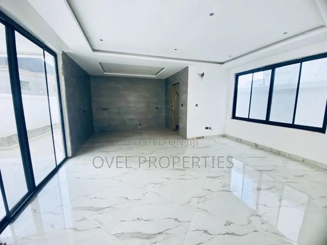 5bdrm House in Dollar Sales, East Legon for sale