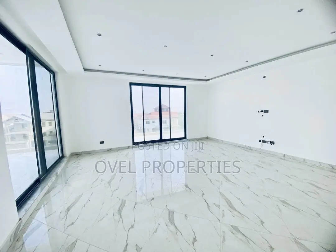 5bdrm House in Dollar Sales, East Legon for sale