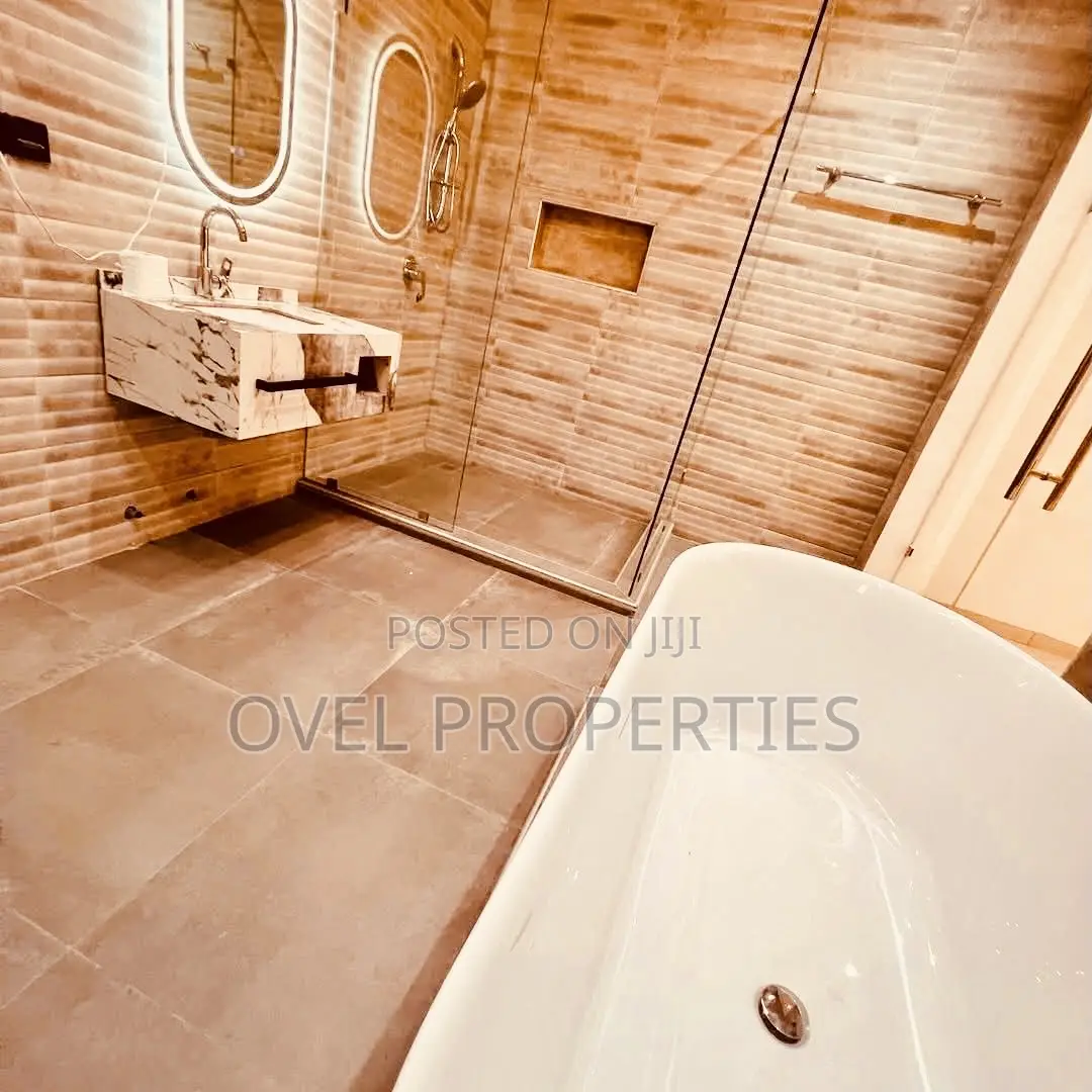 Furnished 4bdrm Mansion in Racks, Ashaley Botwe for sale