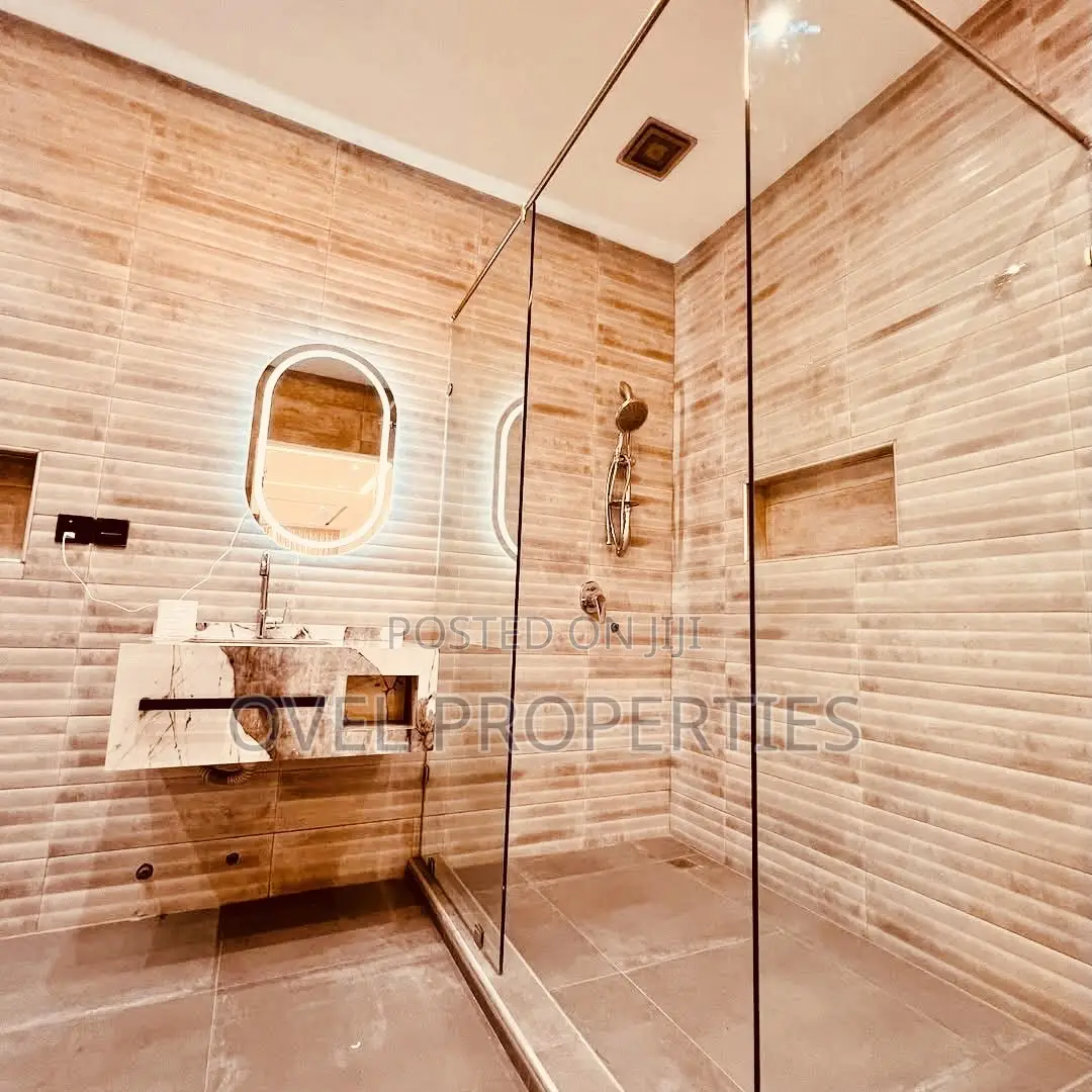 Furnished 4bdrm Mansion in Racks, Ashaley Botwe for sale