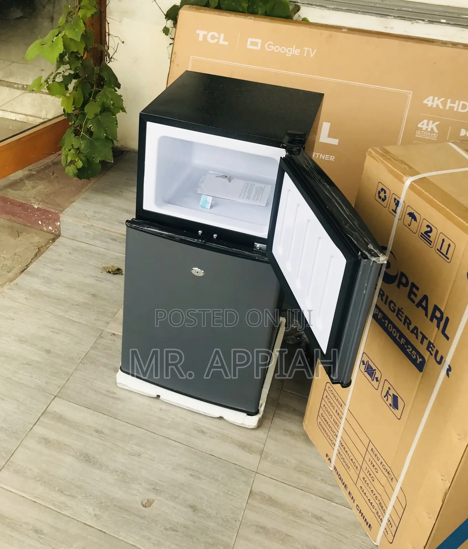 New Pearl Double Door Electric Table Top Fridge(Silver).
