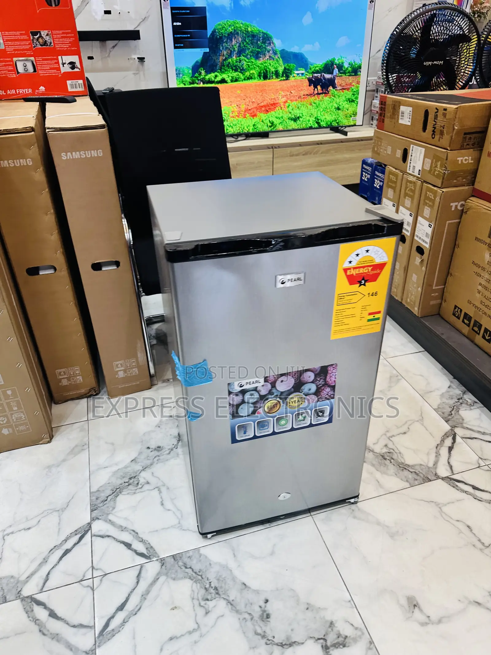 High Efficiency Compressor Single Door Fridge Pearl