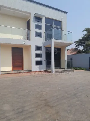 4bdrm Townhouse / Terrace in Tseaddo, Accra Metropolitan for rent