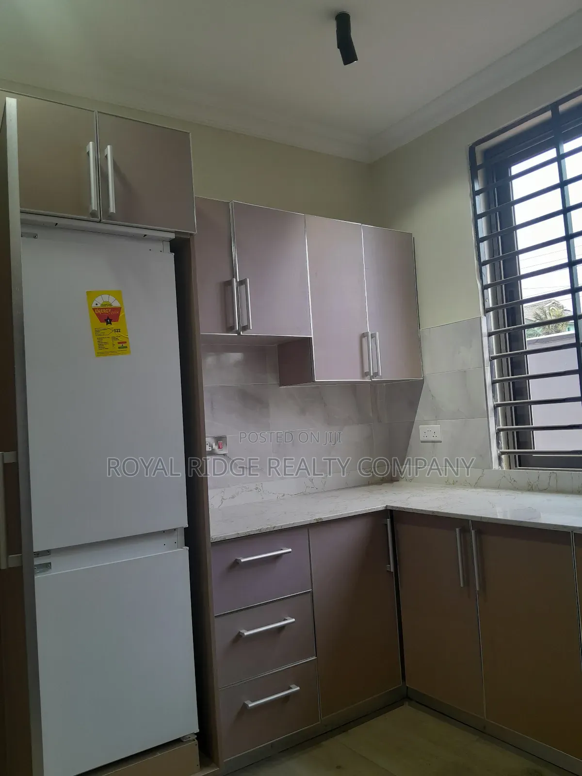 4bdrm Townhouse / Terrace in Tseaddo, Accra Metropolitan for rent